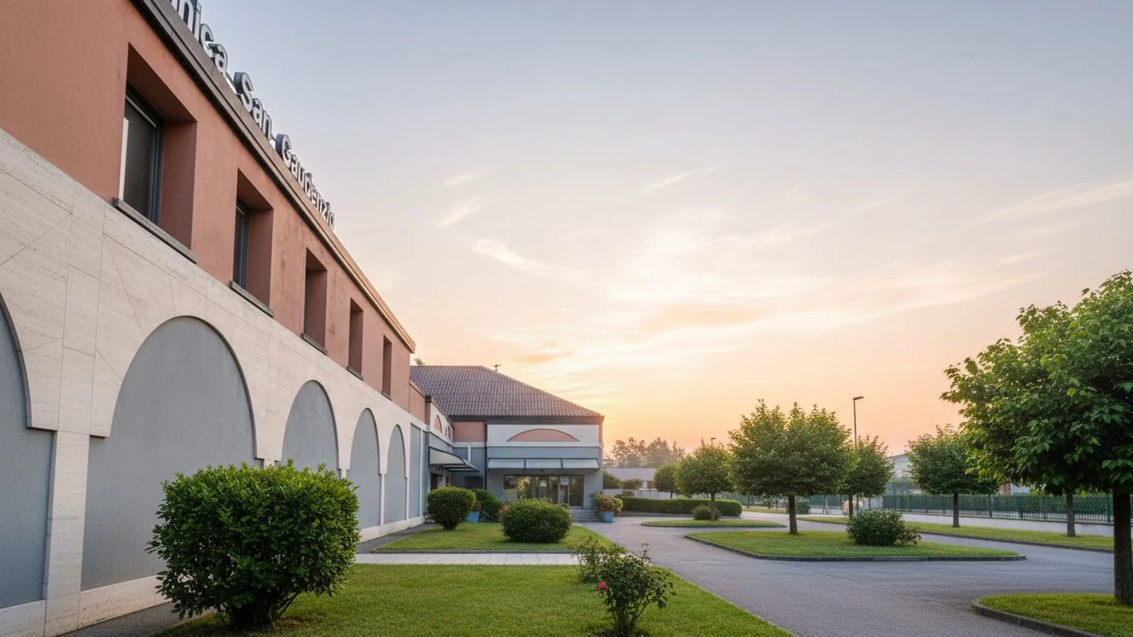 L'ingresso della Clinica San Gaudenzio a Novara